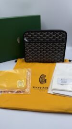 ⁦باوج Sénat Pouch⁩ - الصورة ⁦13⁩