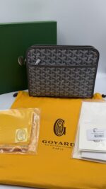 باوج Sénat Pouch