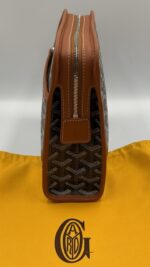 ⁦باوج Sénat Pouch⁩ - الصورة ⁦11⁩