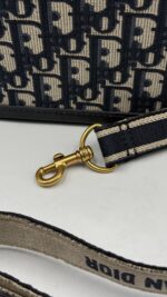 ⁦Christian Medium Book Tote⁩ - الصورة ⁦5⁩