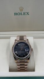ساعة داي ديت (Day-Date)