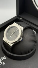 ⁦Hublot⁩ - الصورة ⁦2⁩